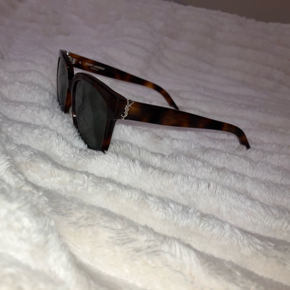 YSL Sunglasses - Picture 3 of 17